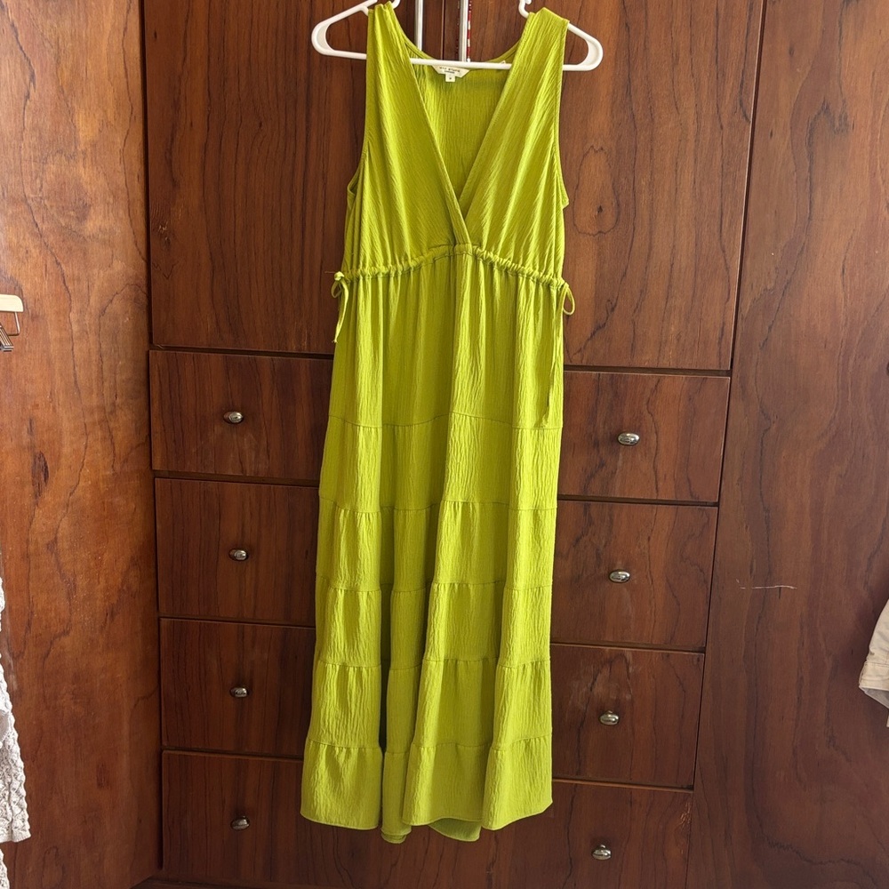 Max Studio Sleeveless V-Neck Lime Green Maxi Dress with Side Ties